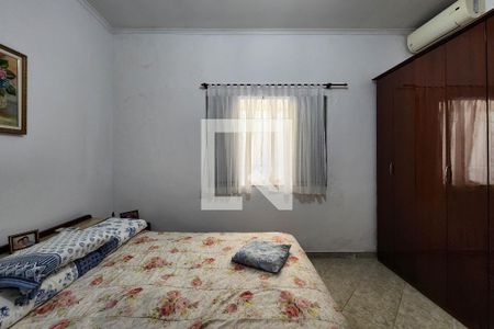 Casa à venda com 238m², 3 quartos e 4 vagas Casa à venda com 238m², 3 quartos e 4 vagasSuíte