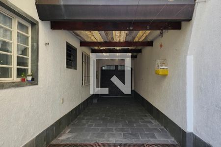 Casa à venda com 238m², 3 quartos e 4 vagas Casa à venda com 238m², 3 quartos e 4 vagasGaragem