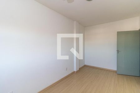 Quarto 1 de apartamento para alugar com 2 quartos, 56m² em Azenha, Porto Alegre