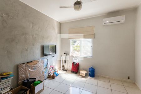 Sala  de casa à venda com 2 quartos, 68m² em Tijuca, Rio de Janeiro