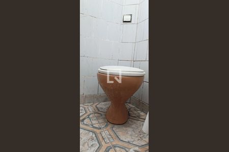 Banheiro de casa para alugar com 1 quarto, 27m² em Barra Funda, São Paulo