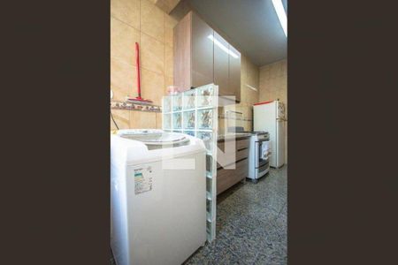 Apartamento à venda com 2 quartos, 65m² em Navegantes, Porto Alegre