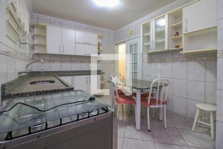 Casa à venda com 3 quartos, 110m² em Passo d’Areia, Porto Alegre