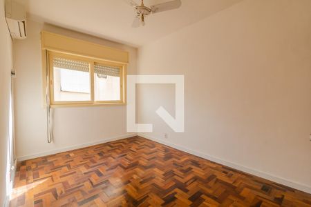 Quarto 1 de apartamento para alugar com 3 quartos, 75m² em Santa Tereza, Porto Alegre