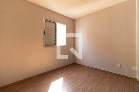 Quarto 1 de apartamento à venda com 2 quartos, 52m² em Vila Liviero, São Paulo