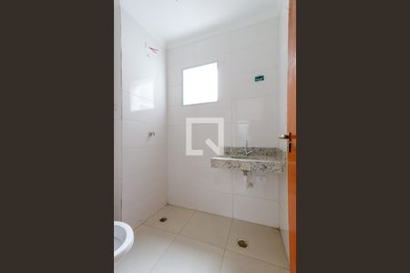 Banheiro de apartamento à venda com 1 quarto, 29m² em Bortolândia, São Paulo