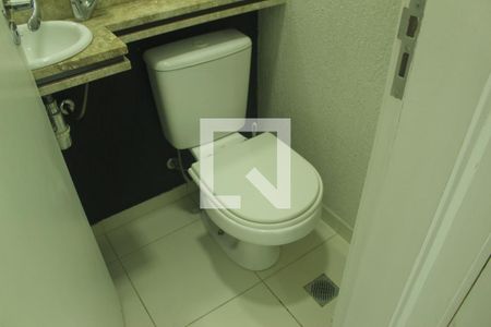 Lavabo de casa de condomínio para alugar com 2 quartos, 135m² em Jardim Nosso Lar, São Paulo