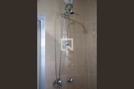 Casa à venda com 170m², 4 quartos e 2 vagas Casa à venda com 170m², 4 quartos e 2 vagasBanheiro