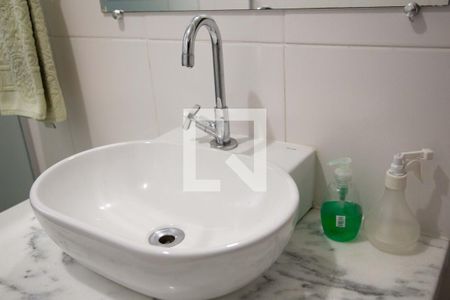 Casa à venda com 170m², 4 quartos e 2 vagas Casa à venda com 170m², 4 quartos e 2 vagasBanheiro