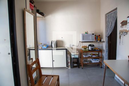 Casa à venda com 170m², 4 quartos e 2 vagas Casa à venda com 170m², 4 quartos e 2 vagasQuarto de Serviço