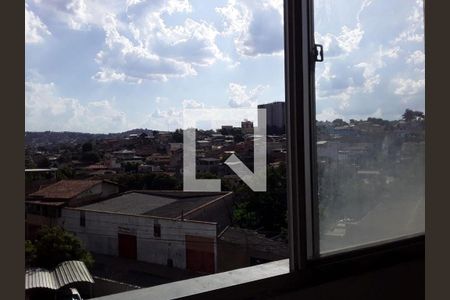 Apartamento à venda com 2 quartos, 50m² em Piratininga, Belo Horizonte