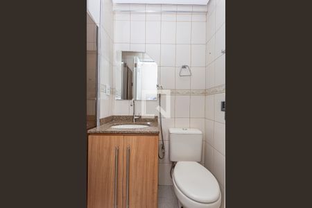 Apartamento à venda com 82m², 3 quartos e 2 vagas Apartamento à venda com 82m², 3 quartos e 2 vagasBanheiro