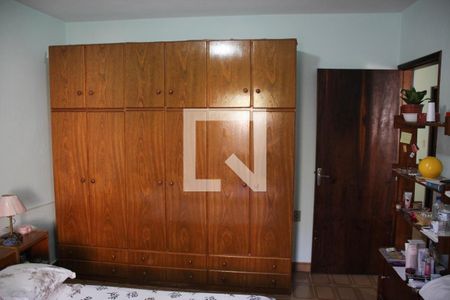 Quarto 1 de casa à venda com 3 quartos, 300m² em Parque Guarani, São Paulo