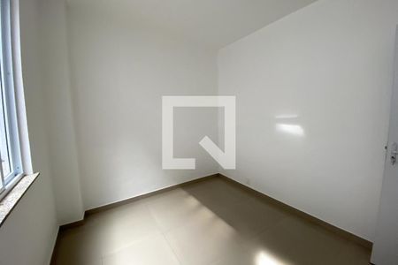 Quarto 2  de apartamento para alugar com 2 quartos, 45m² em Jardim Vinte E Cinco de Agosto, Duque de Caxias