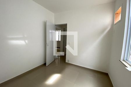 Quarto 2  de apartamento para alugar com 2 quartos, 45m² em Jardim Vinte E Cinco de Agosto, Duque de Caxias