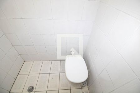 Banheiro de casa para alugar com 1 quarto, 30m² em Vila Gomes, São Paulo