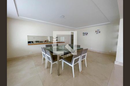 Casa à venda com 5 quartos, 1600m² em Barra da Tijuca, Rio de Janeiro