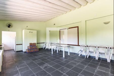 Apartamento à venda com 51m², 2 quartos e 1 vaga Apartamento à venda com 51m², 2 quartos e 1 vagaÁrea comum - Salão de festas
