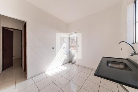 Cozinha de apartamento para alugar com 1 quarto, 35m² em Vila Santo Estéfano, São Paulo