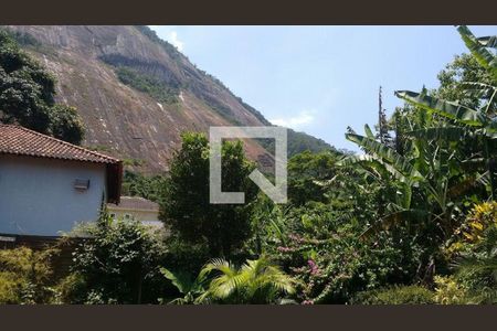 Casa à venda com 5 quartos, 615m² em Camorim, Rio de Janeiro