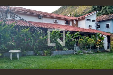 Casa à venda com 5 quartos, 615m² em Camorim, Rio de Janeiro