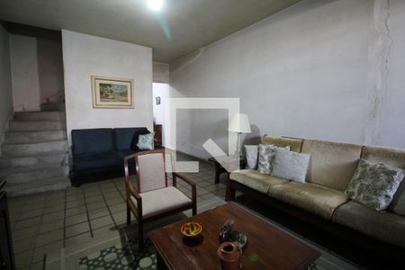 Sala de casa à venda com 4 quartos, 200m² em Vila Monumento, São Paulo