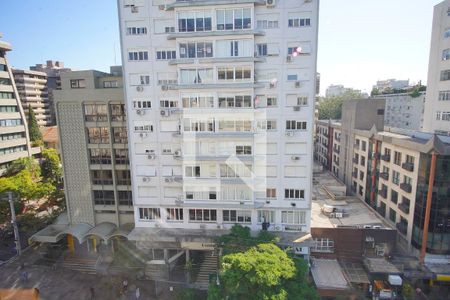Sala de Jantar _Vista de apartamento para alugar com 3 quartos, 236m² em Independência, Porto Alegre