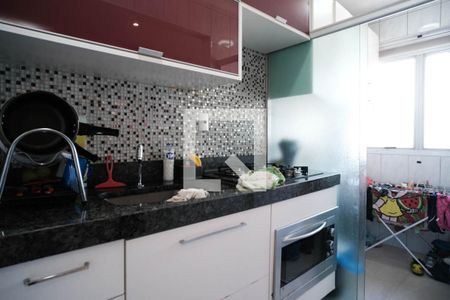 Cozinha de apartamento à venda com 2 quartos, 48m² em Vila Paulistania, São Paulo