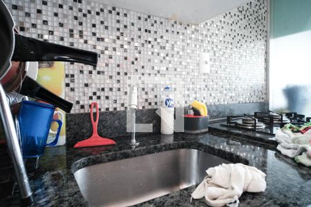 Cozinha de apartamento à venda com 2 quartos, 48m² em Vila Paulistania, São Paulo