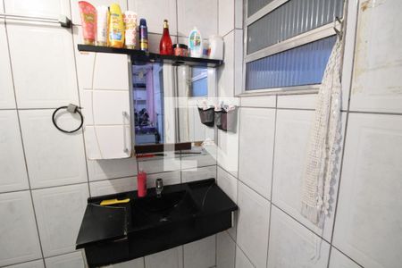 Banheiro de casa à venda com 4 quartos, 75m² em Conjunto Promorar Sapopemba, São Paulo