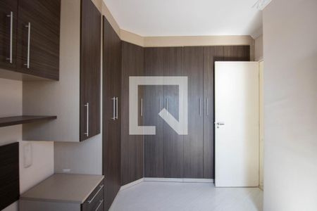 Quarto 1 de apartamento para alugar com 2 quartos, 53m² em Jardim Laone, São Paulo