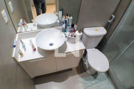 Apartamento à venda com 140m², 2 quartos e 1 vaga Apartamento à venda com 140m², 2 quartos e 1 vagaBanheiro