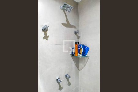 Apartamento à venda com 140m², 2 quartos e 1 vaga Apartamento à venda com 140m², 2 quartos e 1 vagaBanheiro