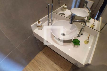 Apartamento à venda com 140m², 2 quartos e 1 vaga Apartamento à venda com 140m², 2 quartos e 1 vagaBanheiro