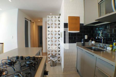 Cozinha de apartamento à venda com 2 quartos, 140m² em Piratininga, Niterói