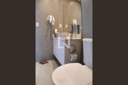 Apartamento à venda com 140m², 2 quartos e 1 vaga Apartamento à venda com 140m², 2 quartos e 1 vagaBanheiro