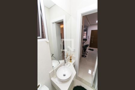 Lavabo   de casa de condomínio para alugar com 2 quartos, 203m² em Vila Nova Mazzei, São Paulo