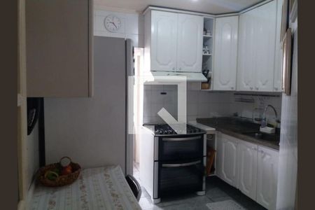 Apartamento à venda com 3 quartos, 74m² em Vila Guarani (Zona Sul), São Paulo