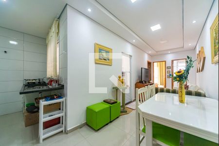 Sala de apartamento à venda com 2 quartos, 47m² em Vila Linda, Santo André