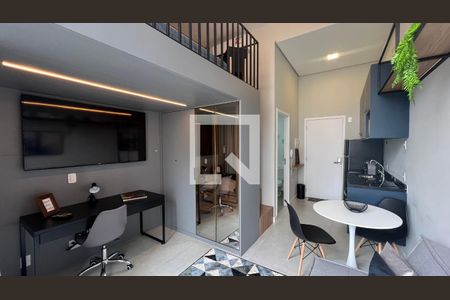 Sala  de kitnet/studio para alugar com 1 quarto, 27m² em Cerqueira César, São Paulo