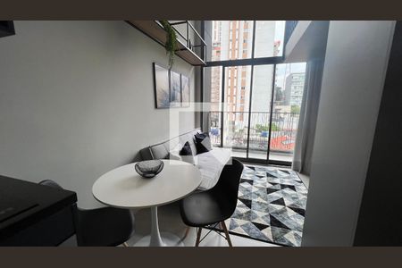 Sala  de kitnet/studio para alugar com 1 quarto, 27m² em Cerqueira César, São Paulo