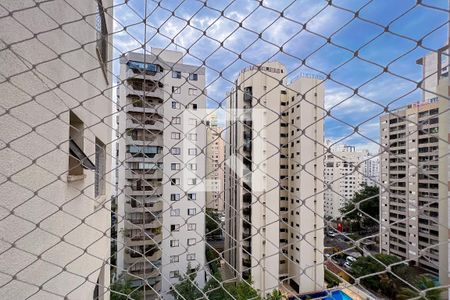 Vista de apartamento à venda com 2 quartos, 80m² em Vila Nova Conceição, São Paulo
