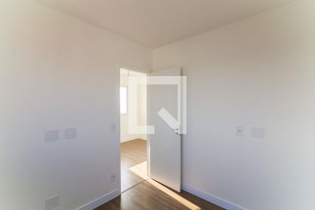 Quarto 1 de apartamento para alugar com 2 quartos, 42m² em Parque Arariba, São Paulo