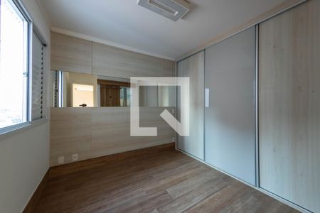 Quarto 1 de apartamento para alugar com 3 quartos, 70m² em Vila Ivone, São Paulo