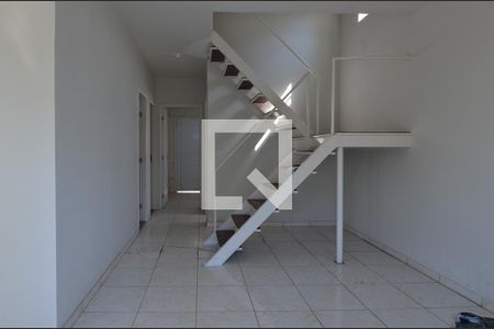 Sala de casa de condomínio à venda com 3 quartos, 160m² em Vargem Grande, Rio de Janeiro