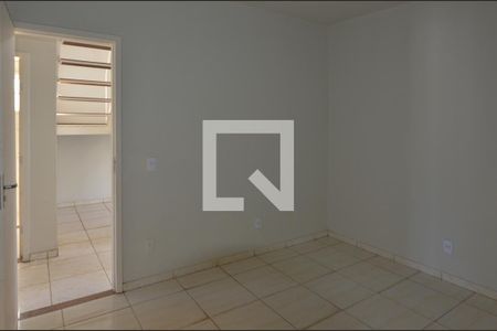 Quarto 1 de casa de condomínio para alugar com 3 quartos, 160m² em Vargem Grande, Rio de Janeiro