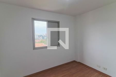 Quarto 1 de apartamento para alugar com 2 quartos, 50m² em Jardim Rizzo, São Paulo