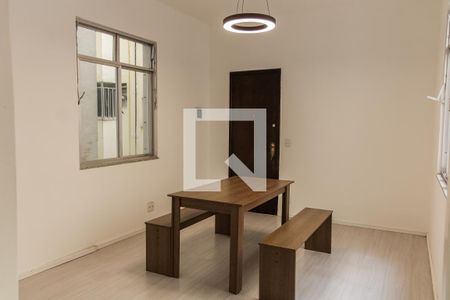 Sala de apartamento para alugar com 2 quartos, 70m² em Copacabana, Rio de Janeiro