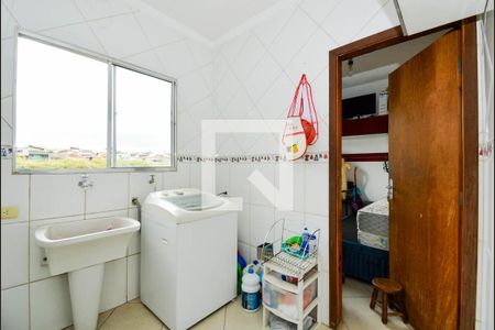 Casa à venda com 218m², 4 quartos e 3 vagas Casa à venda com 218m², 4 quartos e 3 vagasÁrea de Serviço