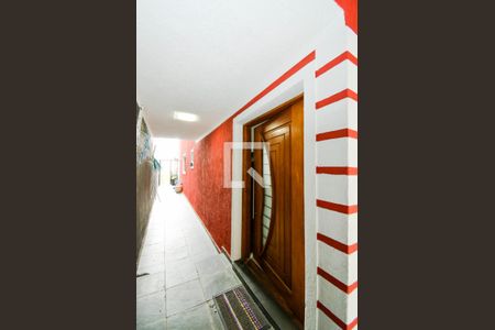 Casa à venda com 218m², 4 quartos e 3 vagas Casa à venda com 218m², 4 quartos e 3 vagasCorredor de Entrada